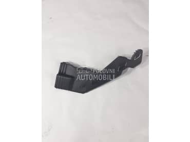 Levi nosac branika ispod fara za Hyundai Tucson od 2014. do 2020. god.