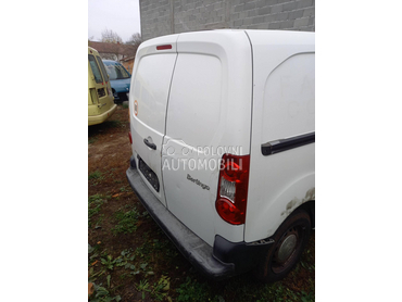 Zadnja gepek vrata za Peugeot Partner od 2008. do 2017. god.