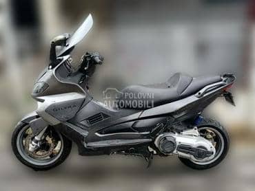 Gilera Nexus 500 u delovima