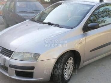 Fiat Stilo -  kompletan auto u delovima