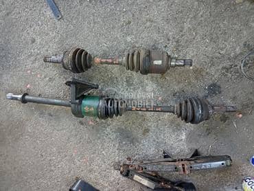 Poluosovina za Nissan Almera od 2000. do 2002. god.