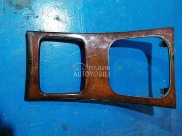 poklopac rucice menjaca za Mercedes Benz C Klasa od 2000. do 2008. god.