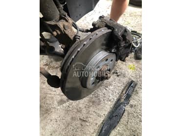 Diskovi prednji kao novi za Opel Meriva