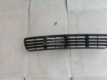 Centralna rešetka u braniku za Audi 80 od 1991. do 1994. god.