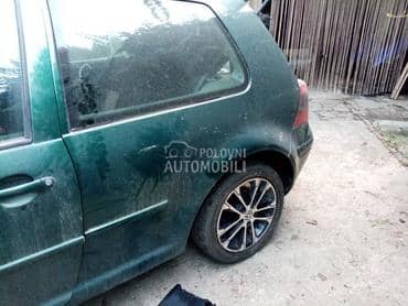polustranica,stub za Volkswagen Golf 4 od 1997. do 2006. god.
