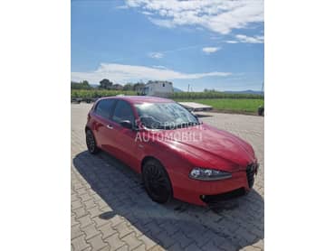 desno krilo za Alfa Romeo 147