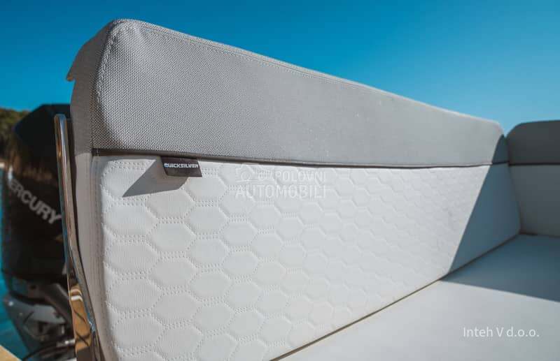 Quicksilver 755 Cruiser i Mercury 250