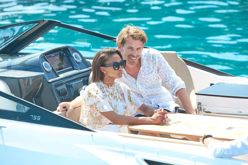 Quicksilver 755 Cruiser i Mercury 250