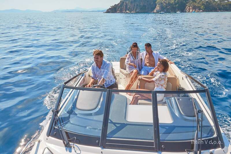 Quicksilver 755 Cruiser i Mercury 250