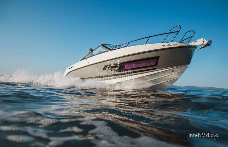 Quicksilver 755 Cruiser i Mercury 250