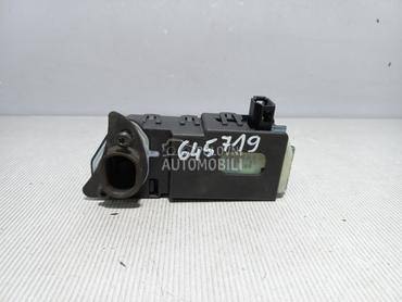 MOTORIC POKLOPCA REZERVOARA za Volvo S40