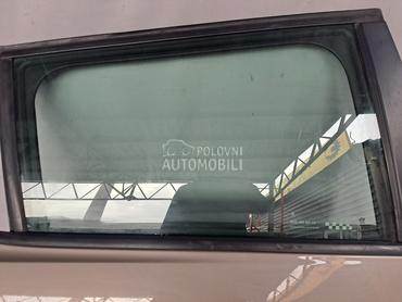 STAKLO za Peugeot 2008