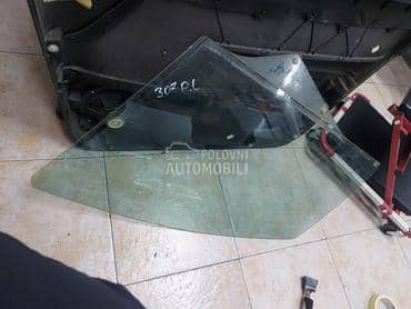 Staklo prednje levo za Peugeot 307