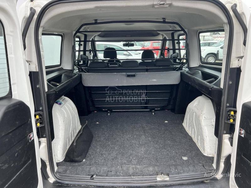 Opel Combo MAXI    N 1    5  MESTA