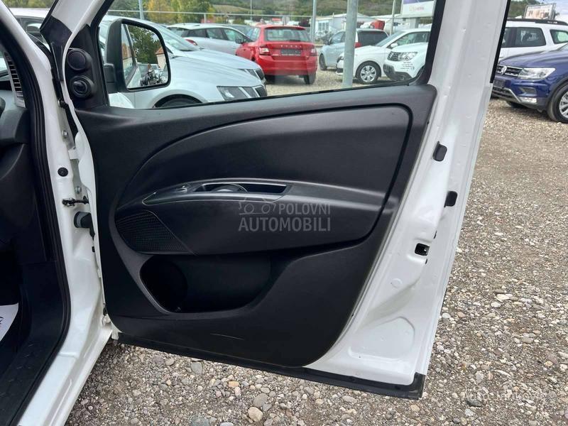 Opel Combo MAXI    N 1    5  MESTA