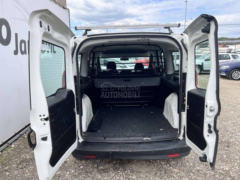 Opel Combo MAXI    N 1    5  MESTA