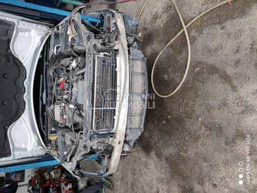 prednji vezni lim grada za Mercedes Benz C Klasa od 2010. do 2014. god.