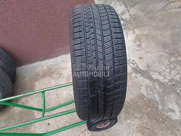 Vredestein 235/45 R19 Zimska