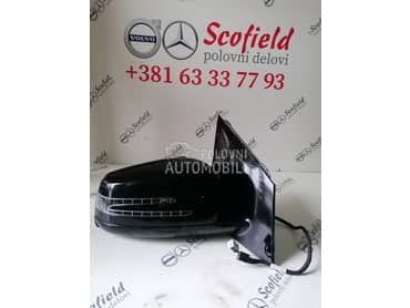 desni  sklopiv retrovizor w246 za Mercedes Benz B Klasa od 2012. do 2017. god.