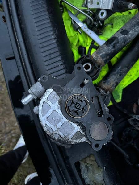 Motor brisaca makaze