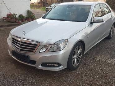 prednja sajba staklo za Mercedes Benz E Klasa od 2009. do 2015. god.