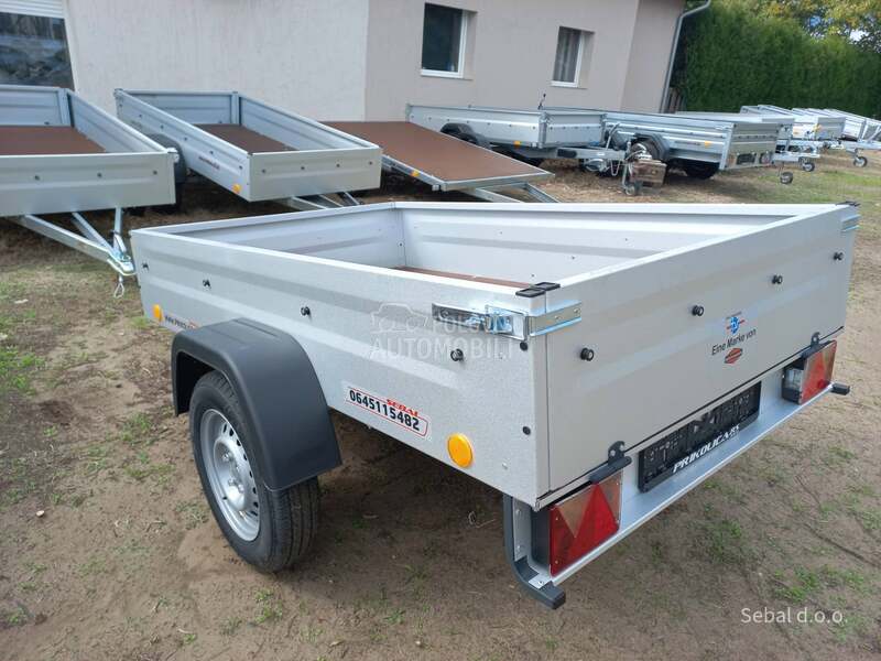 Kuke,prikolice na jednom mestu