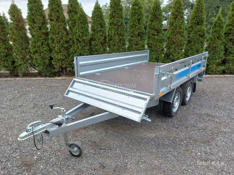 Kuke,prikolice na jednom mestu