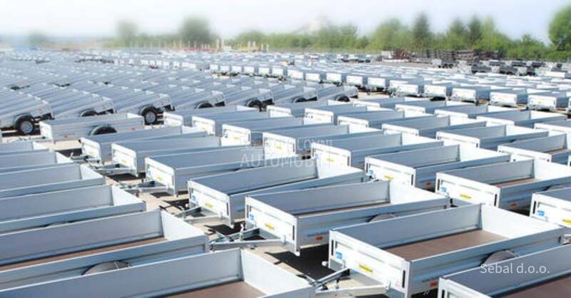 Kuke,prikolice na jednom mestu