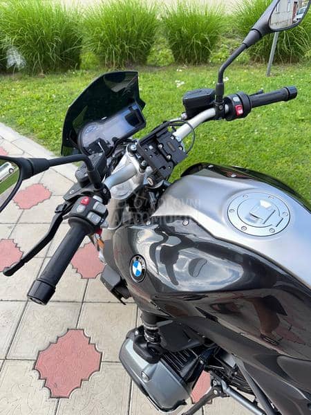BMW R1200r
