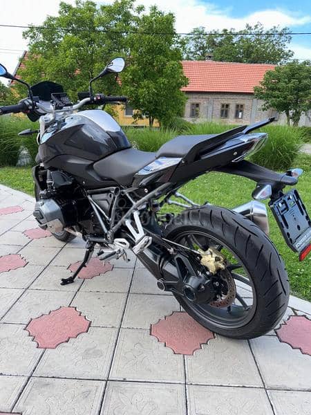 BMW R1200r