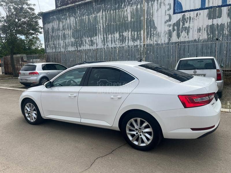 Škoda Superb 2.0 tdi Dsg