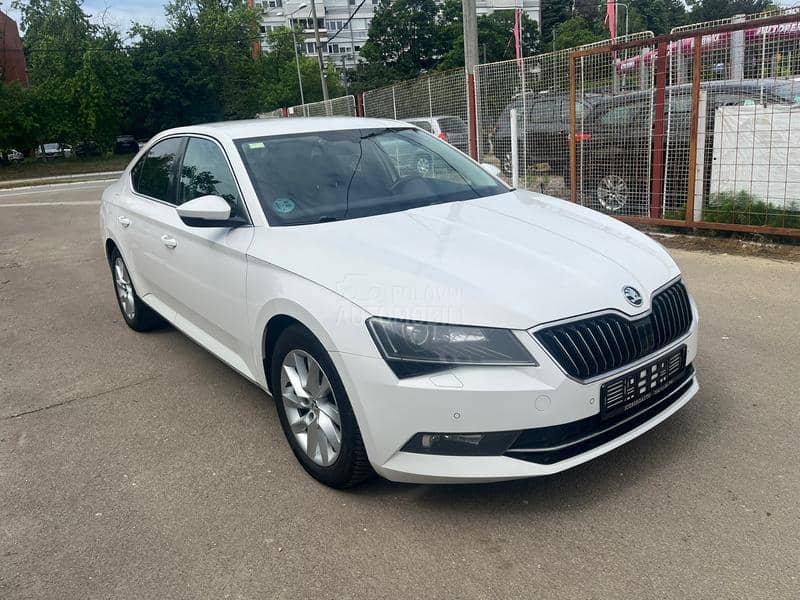 Škoda Superb 2.0 tdi Dsg