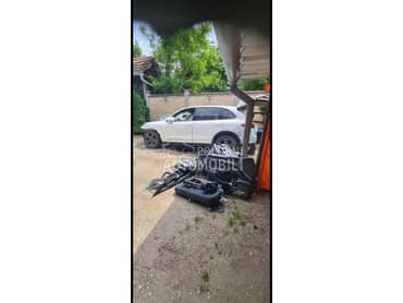 karoserija za Porsche Cayenne od 2010. do 2014. god.