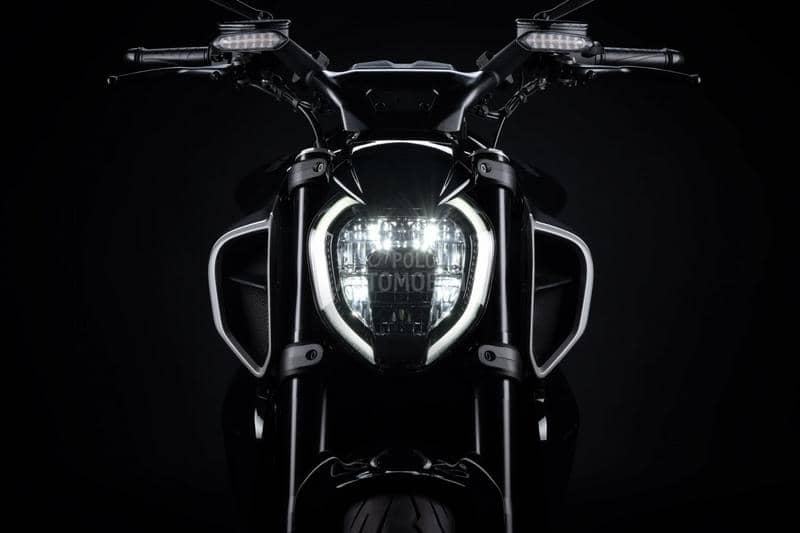 Ducati DIAVEL V4 MY2026