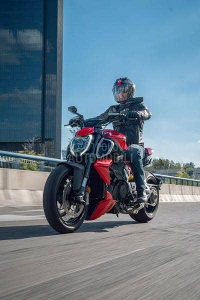 Ducati DIAVEL V4 MY2026
