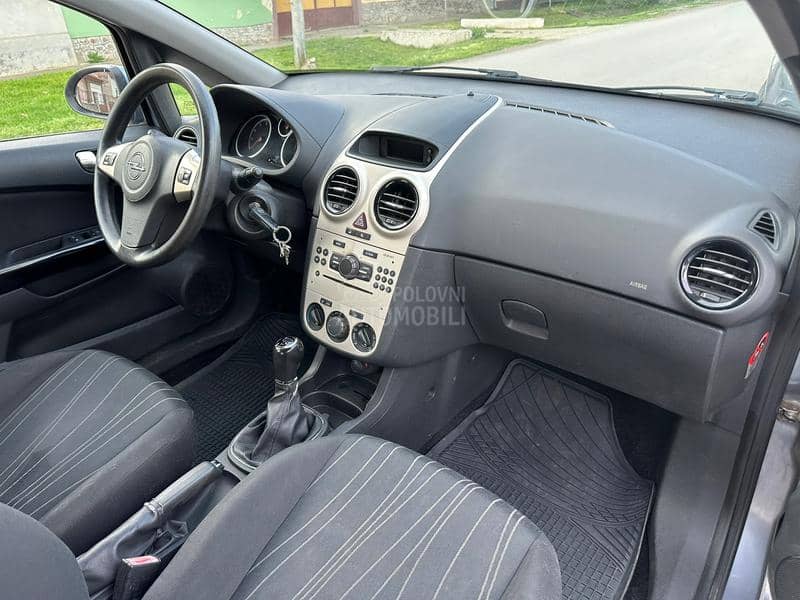 Opel Corsa D 1.2