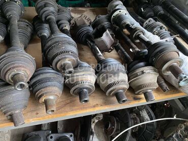 Poluosovina za Audi A3