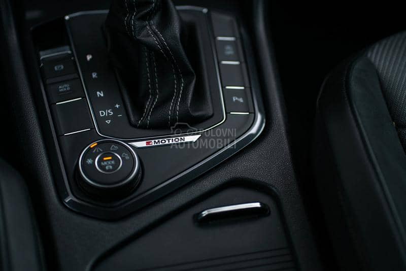 Volkswagen Tiguan R line 4motion DSG