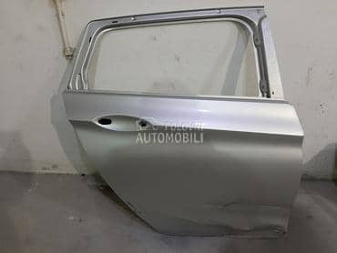 Zadnja desna vrata oštećena za Opel Astra K od 2016. do 2020. god.