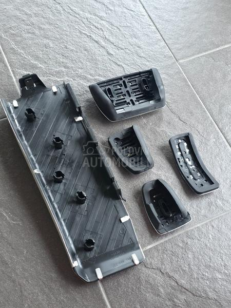 S Poklopci pedala NOVO