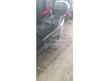 Suzuki Burgman 125cc ie