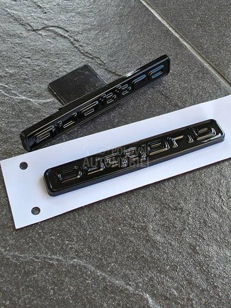 Quattro skroz crna oznaka NOVO