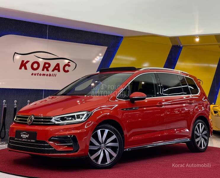 Volkswagen Touran R-line DSG 7 SED DCC