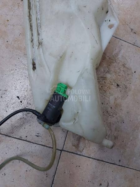 Boca za tečnost za brisače 1.4