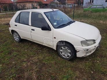 Peugeot 106 -  kompletan auto u delovima