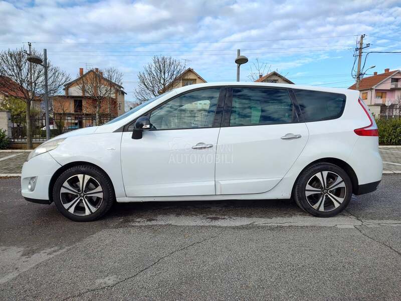 Delovi za Renault Scenic 1.6DCI 2012. god.