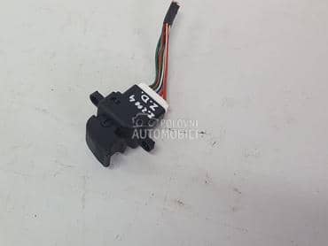 Zadnji desni prekidac za Mazda 2 od 2002. do 2007. god.