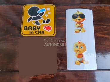 Beba u autu nalepnice gepeka  