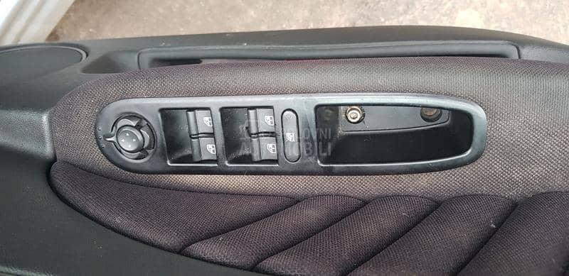 Levi prekidac podizaca