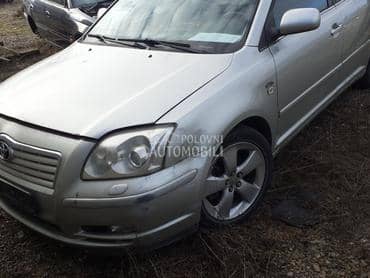 Toyota Avensis -  kompletan auto u delovima